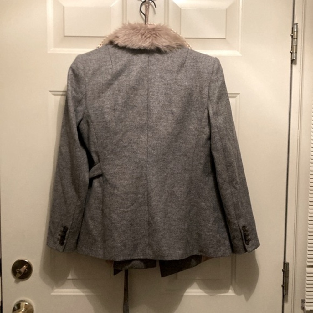 Banana Republic Gray Herringbone Blazer with Faux Fur Trim - Picture 3 of 12